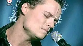 Julian Thomas - Me - Domino Day 18-11-05 HD