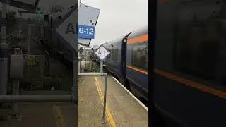 Class 707 at northfleet with 2 loud horn from this driver we ask the driver to do the horns ￼￼￼