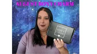 AUGUST BOXY CHARM