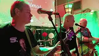 Christmas Eve met Small Talk singing Livin' On A Prayer in Music In The Hall Leiden 24 december 2025