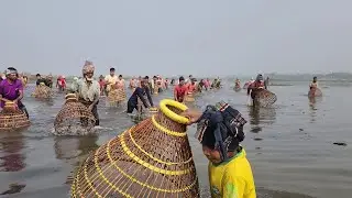 Traditional village fishing competition winter morning! Unbelievable polo fishing #fish #india