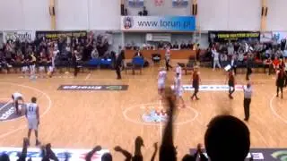 Amazing half court shot! Weronika Idczak zza połowy