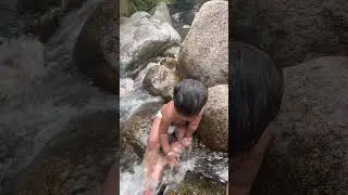 Splash Splash🫟#views #viral #waterfall #mountabu #mountains #shorts #shortvideo #ytshorts #ytviral