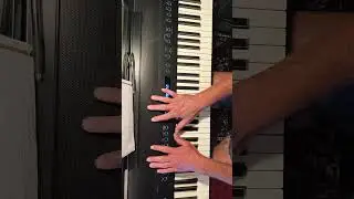 Newyearseve party trick #piano #beginners #christmas #newyearseve #fun @HDpiano 