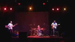 Tipatina's - Leslie Johnson, Byron Campo & Walter Monterroso (Guatemala) (cover Mike Stern)