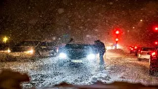 Метель нанесла серьезный ущерб автомобилистам в Ольборге, Дания.