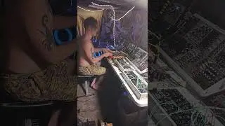 #experimentalmusic #electronicmusic #synth #soundscape #violin #alien #trance #vibe #meditate #zen