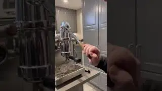 Редкая эспрессо-машина Salvatore Spring Lever #шорты