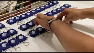 Serigrafia en llaveros de plástico