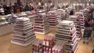 Yankee Candle Village S. Deerfield MA - Experience the Magic!