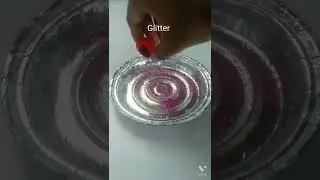 Repel glitter with dish soap|Experiment with me|#shorts