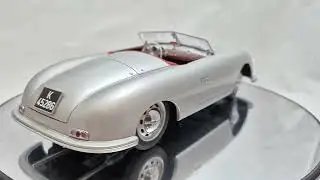 Porsche Museum Edition Autoart Porsche 356 Number 1 Silver