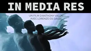 In Media Res