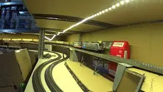 H0 Regalanlage Roco BR 151 Railpool + 162 Hectorrail mit M&auml;rklin Holzzug
