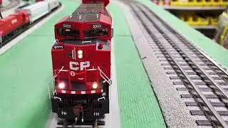 Athearn Genesis SD90MAC-H Phase II w/DCC & Sound