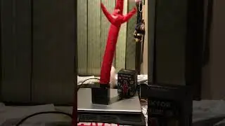 Funniest Desk Toy EVER? 😂 Mini Inflatable Tube Man Dances Non-Stop! | Cute Finds#desktopdude #wacky
