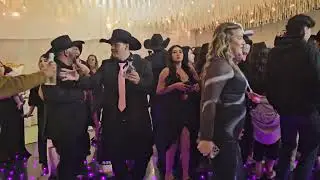 UN POCO DE MIS XV AÑOS  ARRIANA OLMOS.💃✨️💃