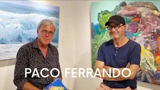 Moments amb en&nbsp;Paco Ferrando parlant de la seva &uacute;ltima colecci&oacute;  sobre la llum i l'aigua.