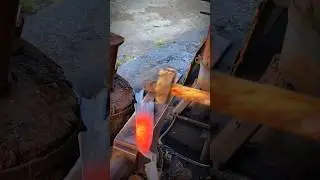 blacksmith life it so hot 🔥#shortsvideo #blacksmith #viralshort #forging #drending