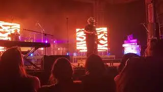 Maxx Danziger Sings Bad Guy (and I do not look at him for longer than 3 seconds.)