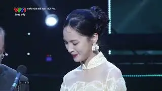 Quỳnh Nga - 2nd Runner-Up Miss Charm 2024 Presents Award at VTV Awards 2024 with Deputy Minister