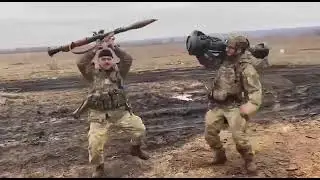Ukrainian soldiers dance hardbass