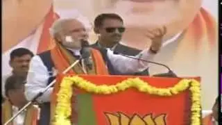 Shri Narendra Modi addressing 