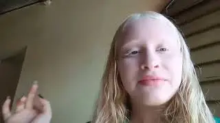 Eu e a minha sobrinha passando 24 horas sem o celular😔😔