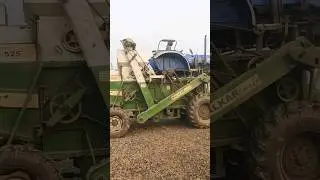 🤝🚜🌾🌾🚜