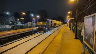 LIRR: Train 6564 at Glen Head in a wintry mix. 12/28/25