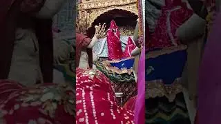 आज की दिव्य आरती 