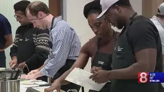 Future doctors and patients learn food as medicine at Yale Teaching Kitchen