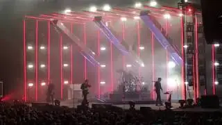 Ashton running through the crowd + Valentine (FULL) | 5SOS | Meet You There Tour | York, PA