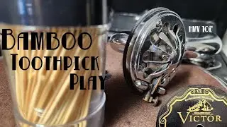 🎵 GREAT SOUND! Using a Bamboo Toothpick AGAIN on a Portable Phonograph - HMV 102 Gramophone - WOW!!