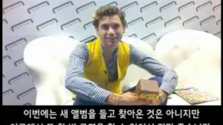 Mika says Hello to his Koreans Fans
