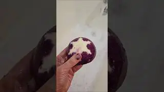 Plum Snow is an Exclusive Bubble Bar from LUSH Cosmetics #lush