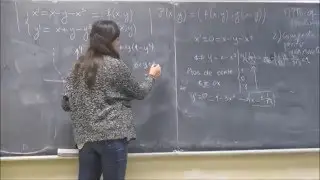Diagrama de fases de un sistema diferencial con una trayectoria cerrada