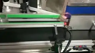 Sinparto fully automatic round bottle labeling machine essential oil bottle labeler