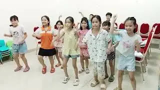old MacDonald had a farm| dance and sing| teacher orpa#share #orpa#oldmacdonaldhadafarm#dance