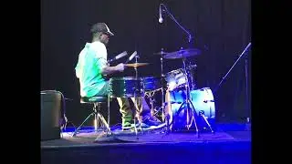 LALOS GROOVE - Original musical arrangement (Drums Recorded Live)by Lawrence Lowe