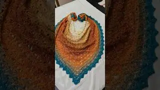 Crochet triangle shawls||WhatsApp 85903&nbsp;37821‬