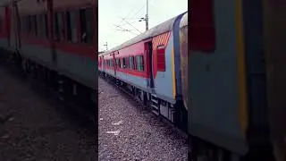 train short video #train #viral #ytshorts #trending #shorts #travel #rail