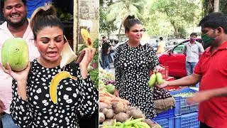 Rakhi Sawant Double Meaning Jokes & Masti With Sabjiwala At Lokhandwala Market Road
