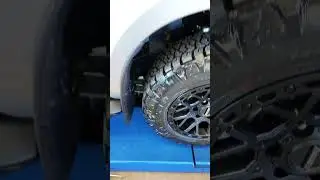 Isuzu MUX with ROH crawler wheels and Maxxis Razr AT tyres #isuzu #mux #tyres #wheels #australia
