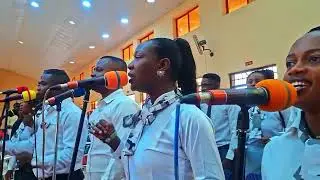 LFC Aisu Ede Choir, Praise and Worship Session by Nwachukwu Patricia Oluwadarasimi
