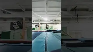 История одной комбинации. #батутныйцентр #коломна #trampoline #jump #flip