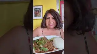 Thai Food Oberlin,  Ohio.  Super Delicious &ldquo;Thi Ni Tai&rdquo;