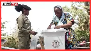 Mũingĩ wa Uganda kũrika irebe-inĩ gũtwithania kana nĩ Museveni kana nĩ Wine