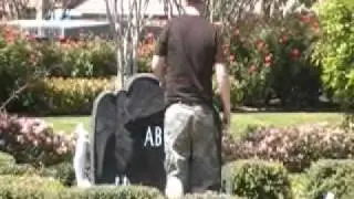Dimebag Grave Site Visit