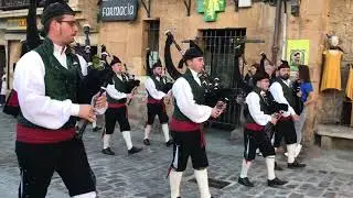 Spanish bagpipes and drums